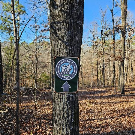 5 Min To Beaver Lake-King Bed-Fire Pit-Jetted Tub #1 유레카 스프링스 외부 사진