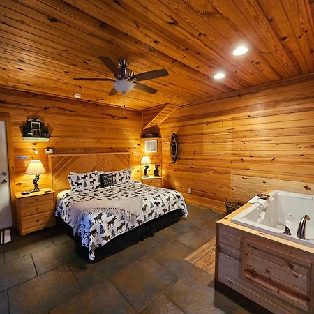 5 Min To Beaver Lake-King Bed-Fire Pit-Jetted Tub #1 유레카 스프링스 외부 사진